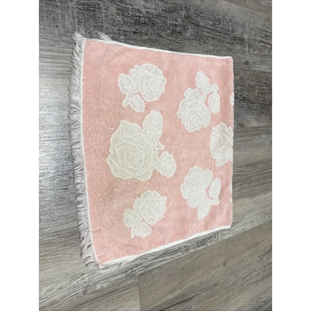 VTG Bath Towel Pink & White Floral Reversible with Fringe Martex 26x16